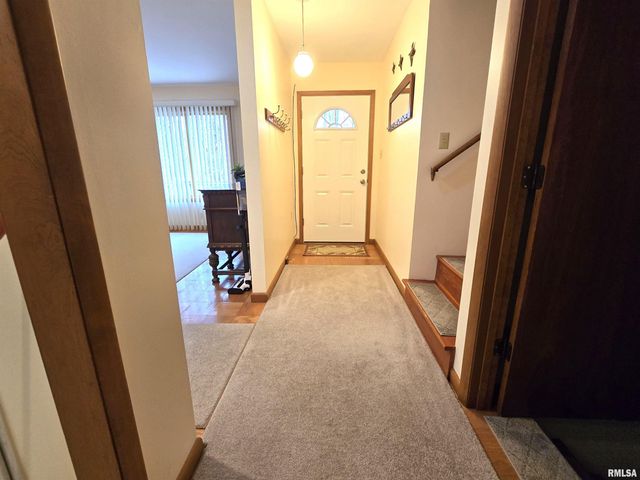 567 UNION GROVE Road, Carbondale, IL 62901