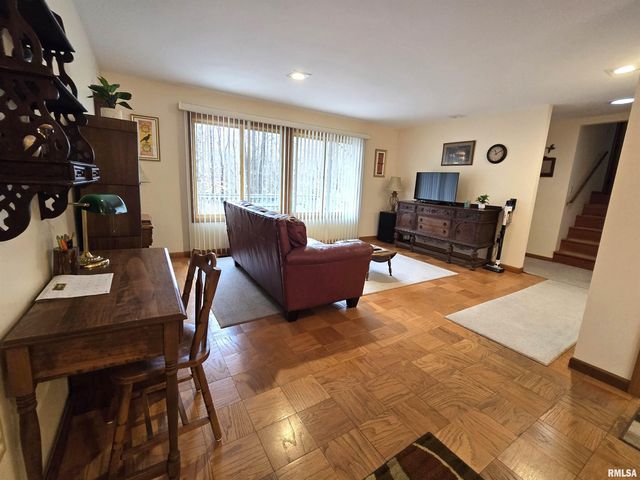 567 UNION GROVE Road, Carbondale, IL 62901