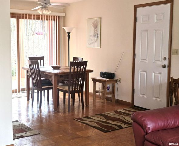 567 UNION GROVE Road, Carbondale, IL 62901