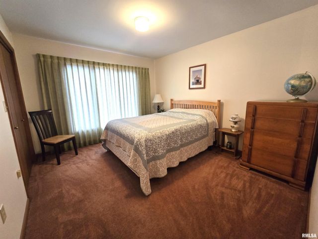 567 UNION GROVE Road, Carbondale, IL 62901