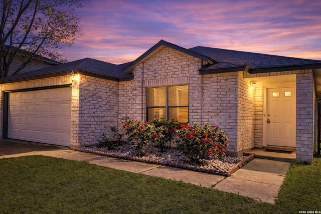 8050 Chestnut Cape, Converse, TX 78109