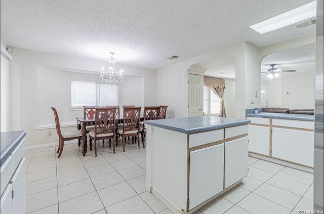 8050 Chestnut Cape, Converse, TX 78109