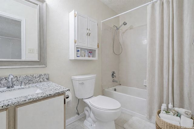 8050 Chestnut Cape, Converse, TX 78109