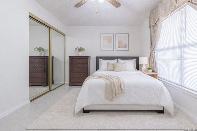 8050 Chestnut Cape, Converse, TX 78109