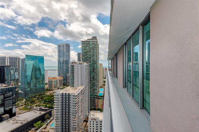 1111 SW 1st Ave PH3920, Miami, FL 33130