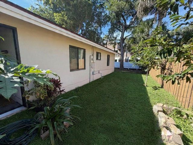 1512 NW 93rd Terrace, Coral Springs, FL 33071