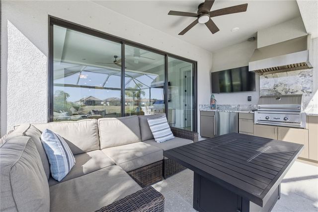 3121 TRAMONTO COURT, Bradenton, FL 34211