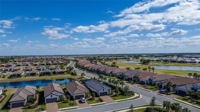 3121 TRAMONTO COURT, Bradenton, FL 34211