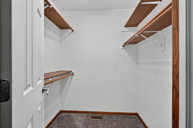 1320 E 17th Street, Norwalk, IA 50211