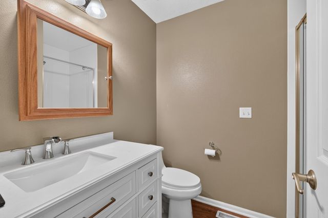 1320 E 17th Street, Norwalk, IA 50211