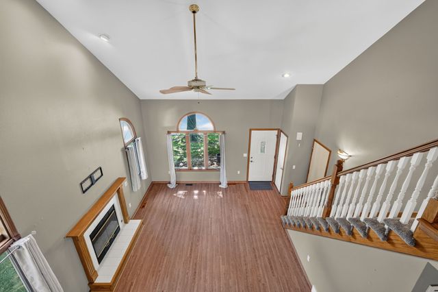 1320 E 17th Street, Norwalk, IA 50211