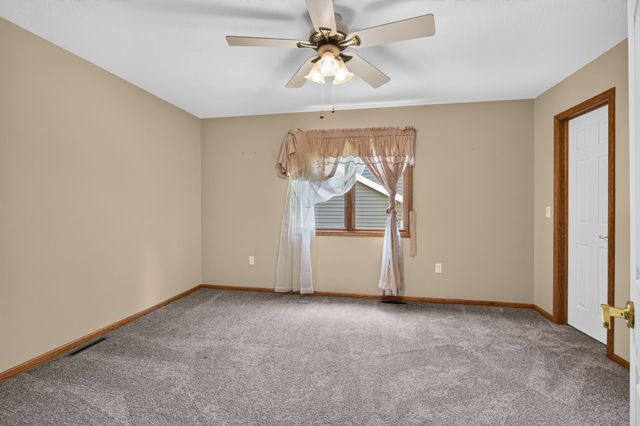 1320 E 17th Street, Norwalk, IA 50211