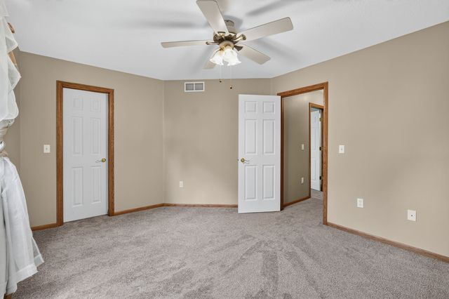 1320 E 17th Street, Norwalk, IA 50211
