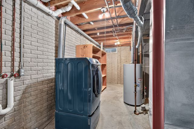 1320 E 17th Street, Norwalk, IA 50211