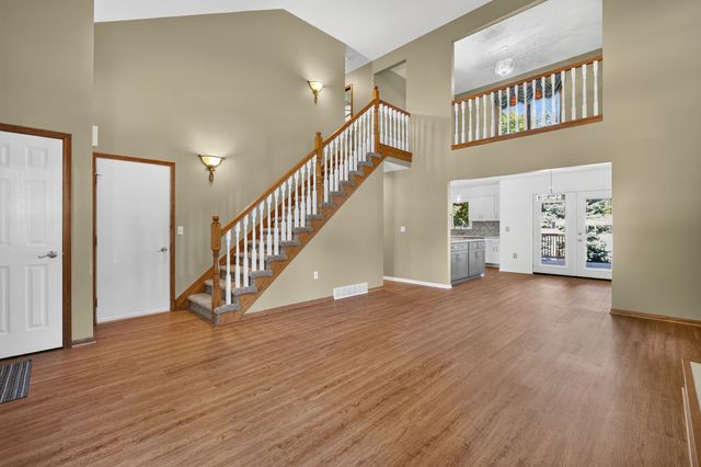 1320 E 17th Street, Norwalk, IA 50211
