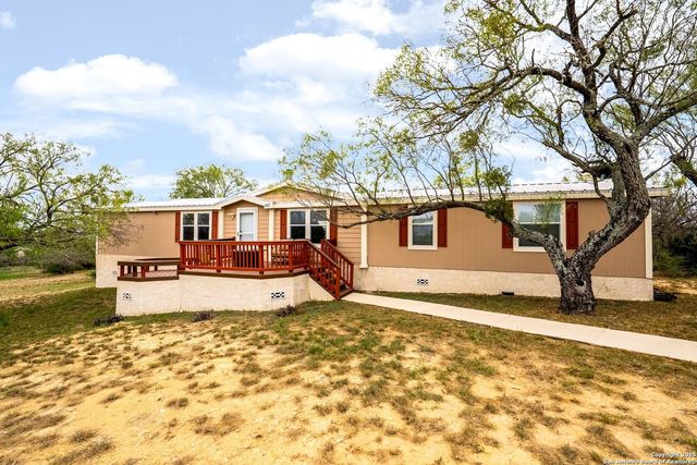157 County Road 5635, Castroville, TX 78009