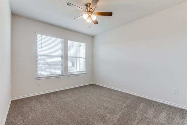 918 Buttercup Drive, Pilot Point, TX 76258