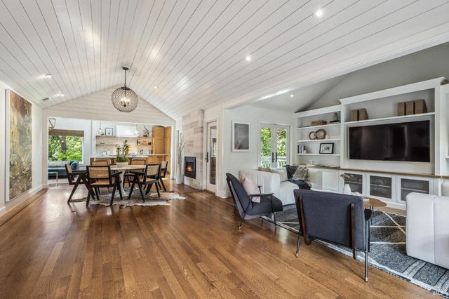 133 Ward St, Larkspur, CA 94939