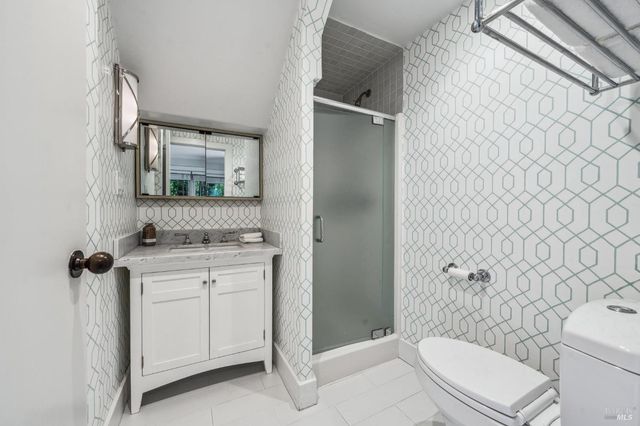 133 Ward St, Larkspur, CA 94939