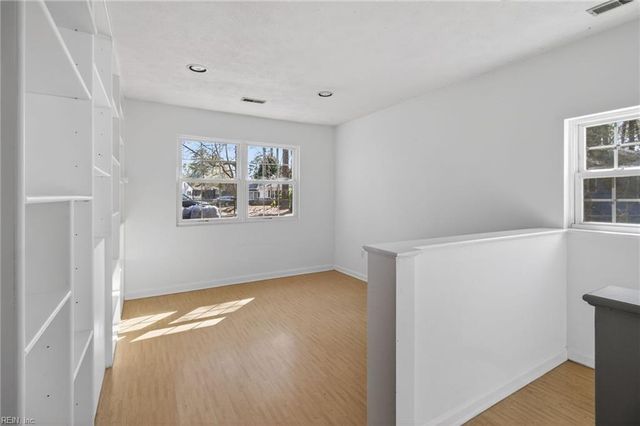 486 Leslie TER, Virginia Beach, VA 23452