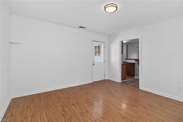 486 Leslie TER, Virginia Beach, VA 23452