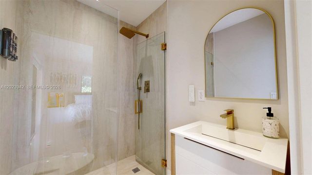 3800 NW 12th St, Miami, FL 33126