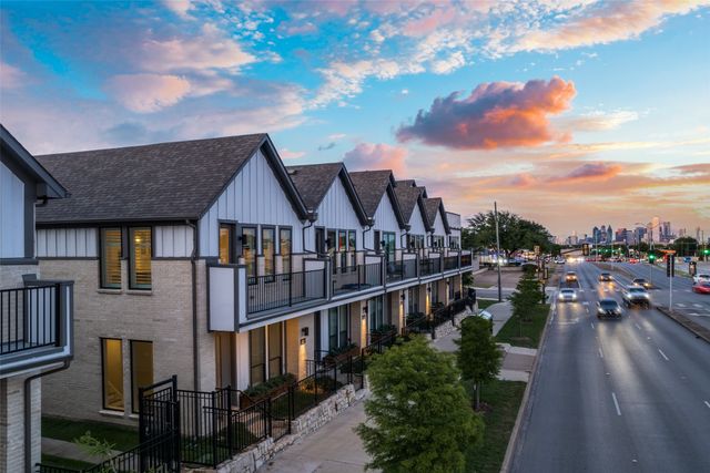 2220 Rook Drive, Dallas, TX 75211