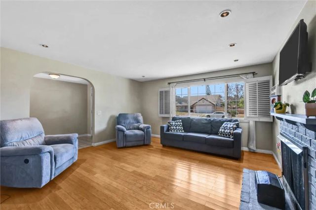 437 Portola, San Dimas, CA 91773