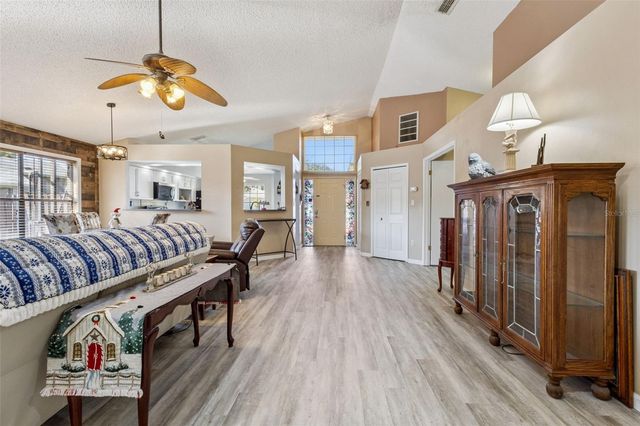 5526 DEEPDALE DRIVE, Orlando, FL 32821