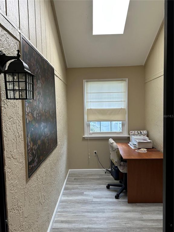 Image 24 of property listing at 5526 DEEPDALE DRIVE, Orlando, FL 32821