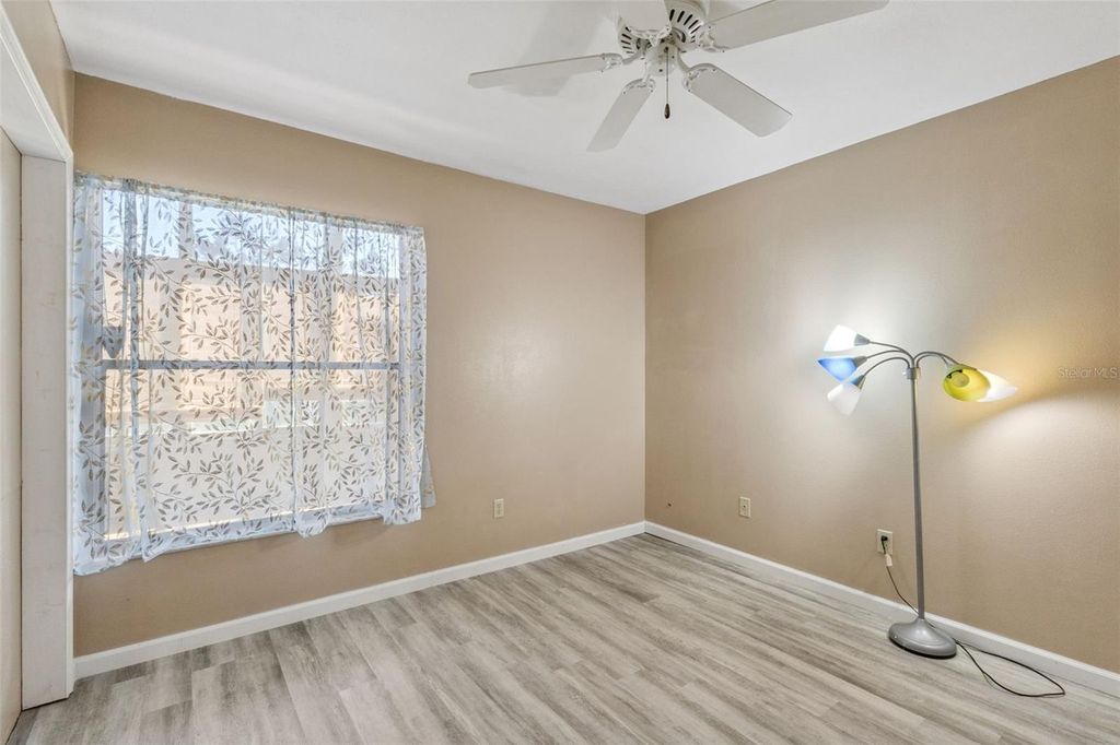 Image 31 of property listing at 5526 DEEPDALE DRIVE, Orlando, FL 32821