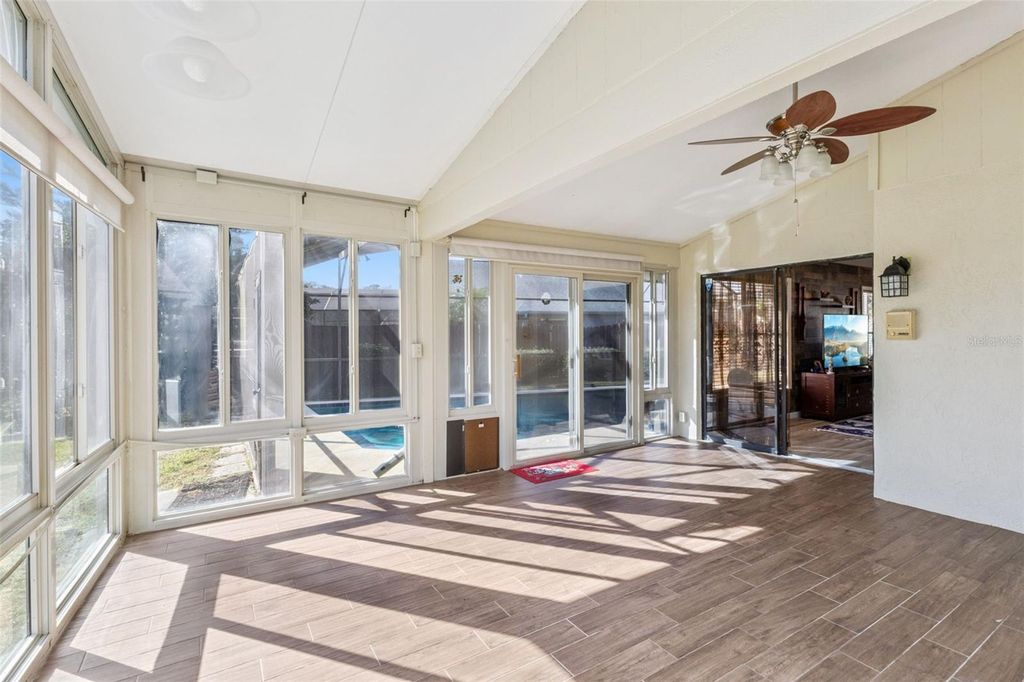 Image 37 of property listing at 5526 DEEPDALE DRIVE, Orlando, FL 32821