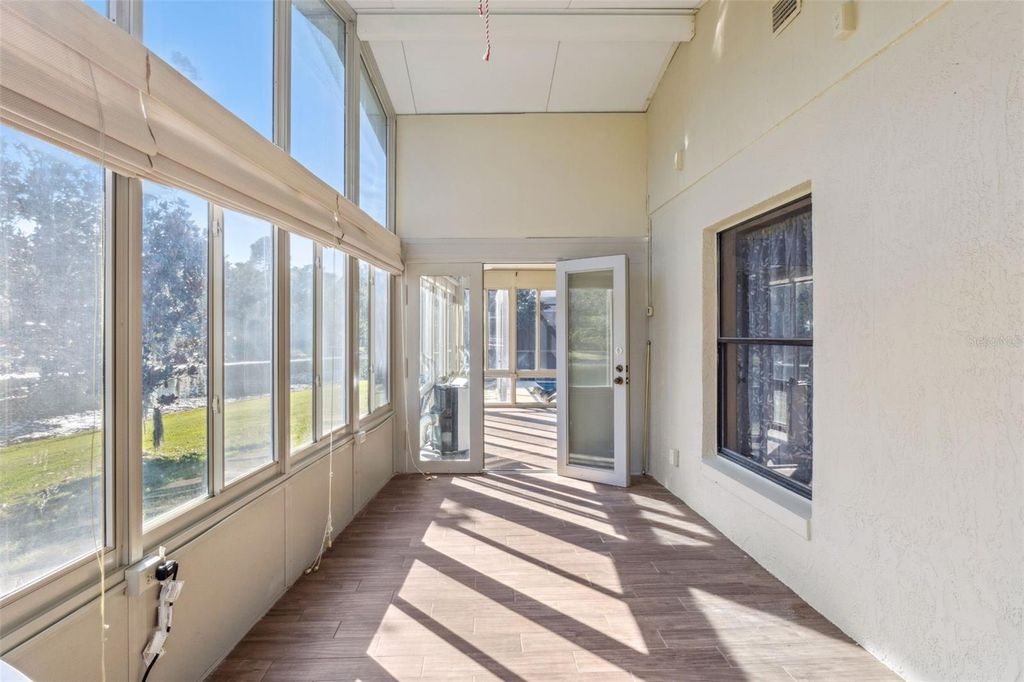 Image 41 of property listing at 5526 DEEPDALE DRIVE, Orlando, FL 32821