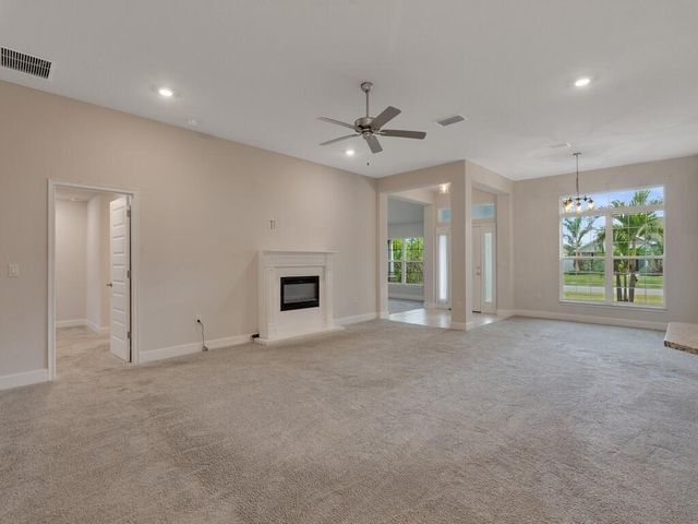 8308 Amalfi Circle, Fort Pierce, FL 34951