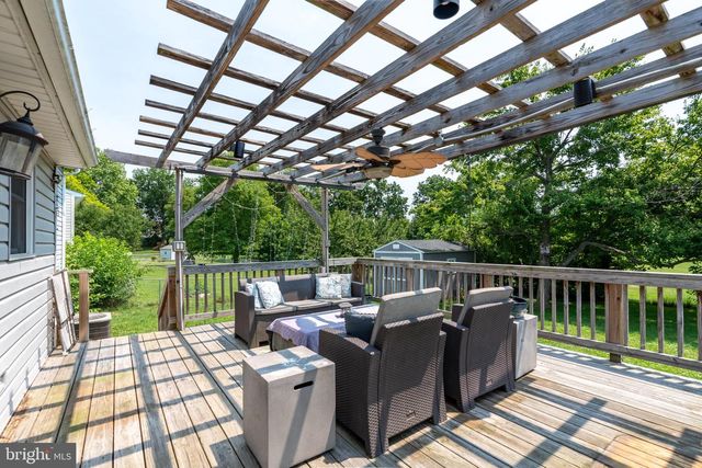 126 CHALLEDON DR, Walkersville, MD 21793