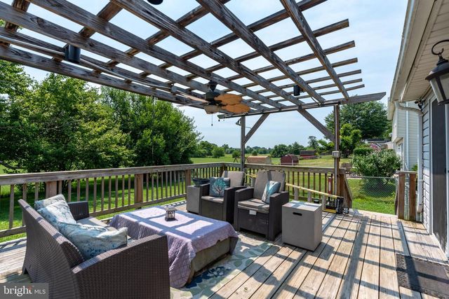 126 CHALLEDON DR, Walkersville, MD 21793