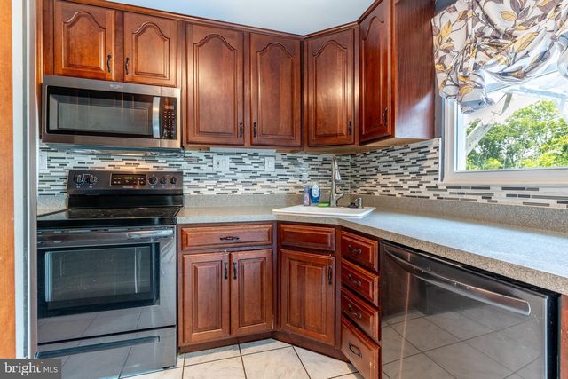 126 CHALLEDON DR, Walkersville, MD 21793