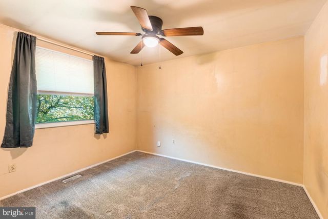 126 CHALLEDON DR, Walkersville, MD 21793