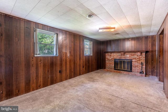 126 CHALLEDON DR, Walkersville, MD 21793
