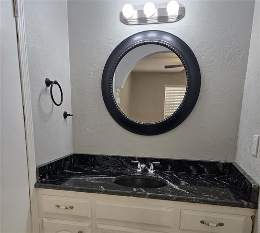 4825 Eric Drive, Oklahoma City, OK 73135