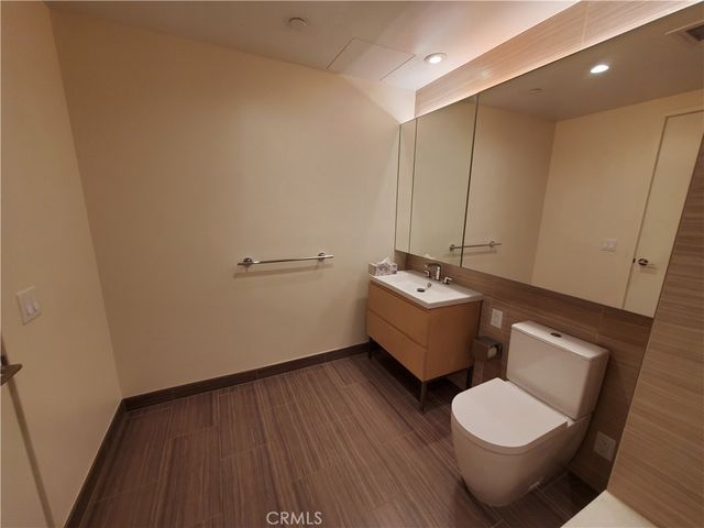 877 Francisco Street 1202, Los Angeles, CA 90017