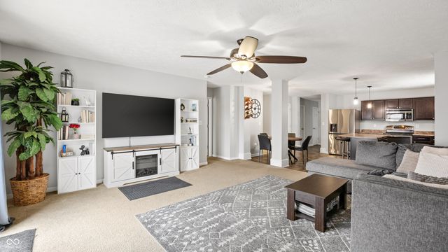 11253 Lucky Dan Drive, Noblesville, IN 46060