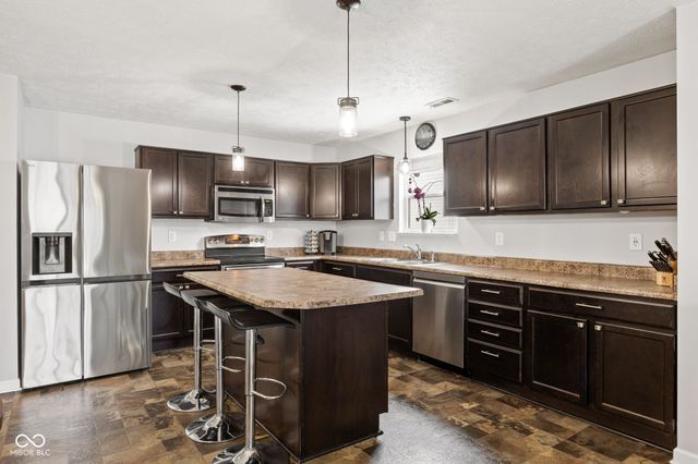 11253 Lucky Dan Drive, Noblesville, IN 46060