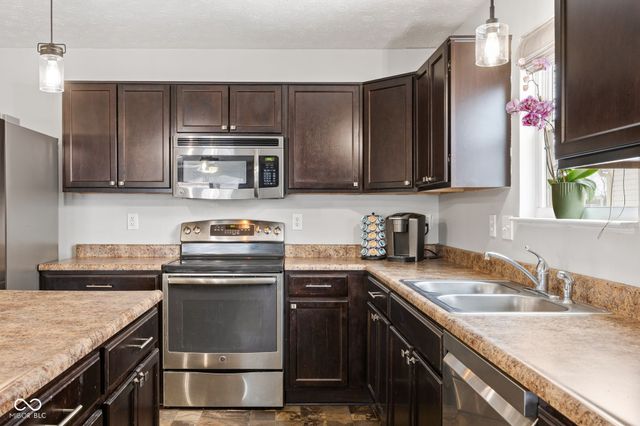 11253 Lucky Dan Drive, Noblesville, IN 46060