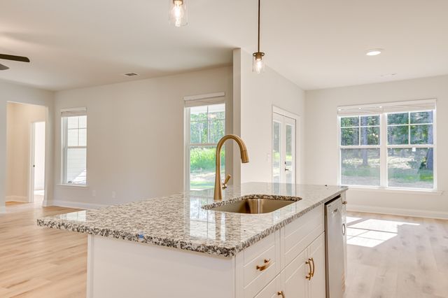 1727 Pine Ridge Dr N, Hephzibah, GA 30815