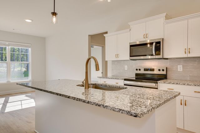 1727 Pine Ridge Dr N, Hephzibah, GA 30815