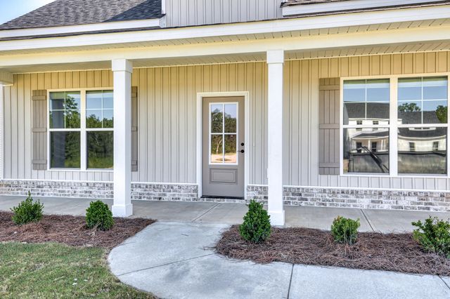 1727 Pine Ridge Dr N, Hephzibah, GA 30815