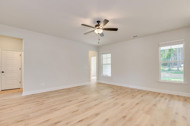 1727 Pine Ridge Dr N, Hephzibah, GA 30815