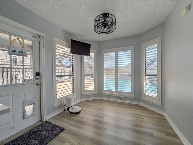 2306 Park Wood Dr, Portland, TX 78374