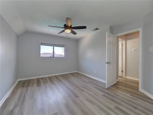 2306 Park Wood Dr, Portland, TX 78374